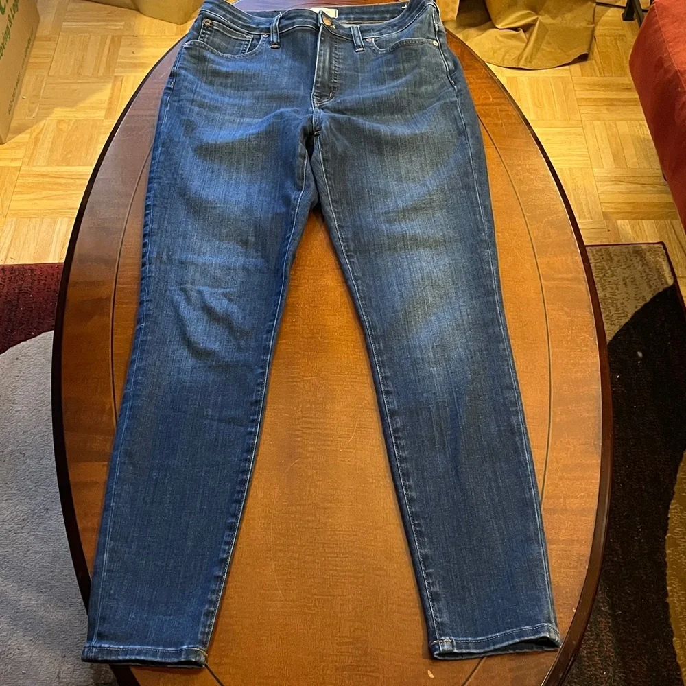 Madewell curvy high-rise skinny jeans. Soft, slimming, stretchy. Medium Blue. 28 - Picture 4 of 13